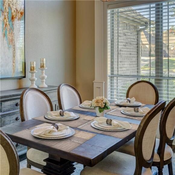 Placemats, Placemats Set of 6,Heat Resistant Place Mats, Washable PVC Table Mats - Picture 6 of 7